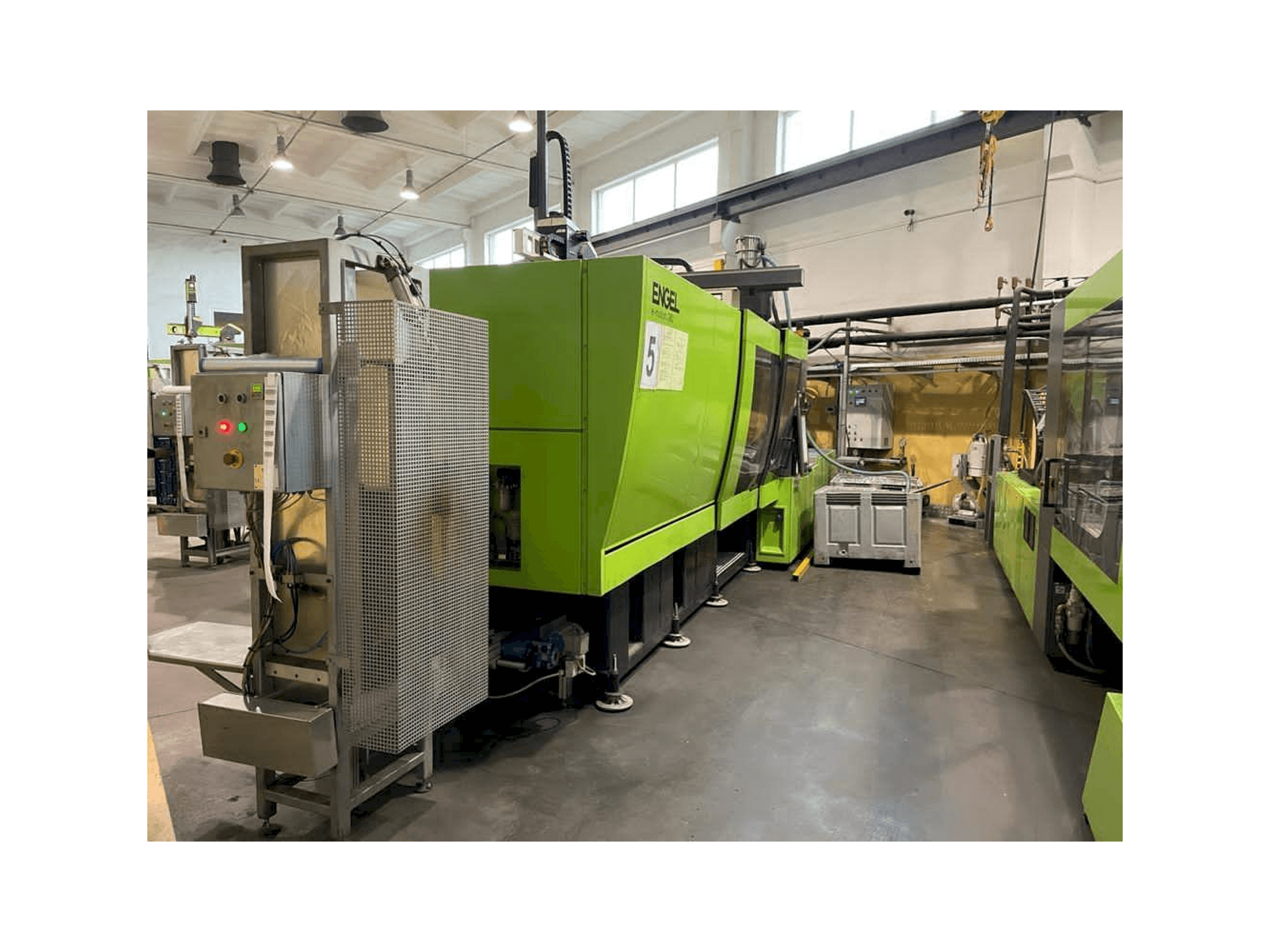 Vista Frontal da ENGEL e-motion 2440/380 T máquina