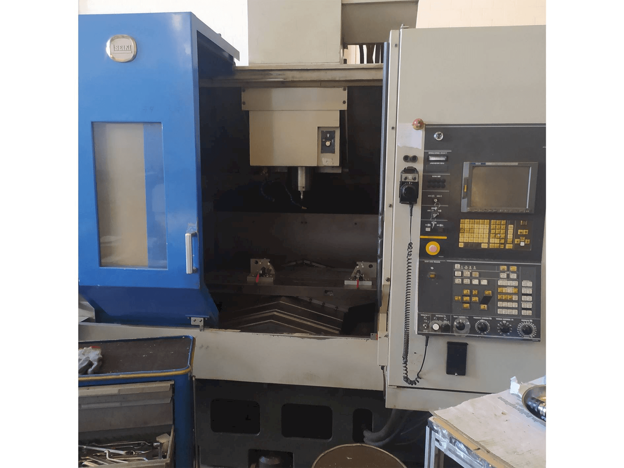 Vista Frontal da HITACHI SEIKI VS50 máquina